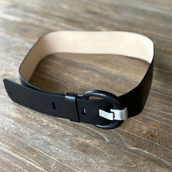 Banana Republic wide black leather belt made in Italy main image 5